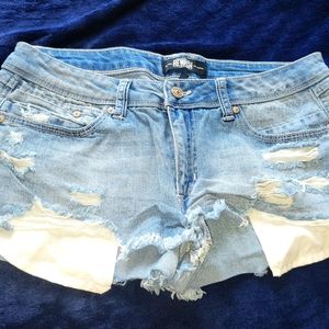 DENIM SHORTS